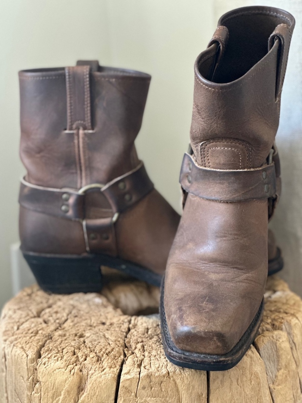 Kick Ass Women's Frye Harness Boots!